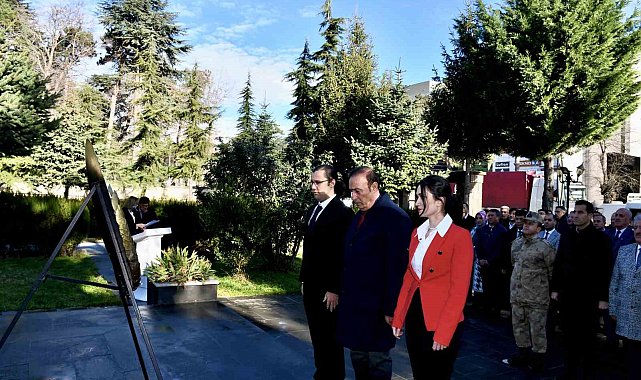 Tatvan'da 24 Kasım Öğretmenler Günü kutlandı