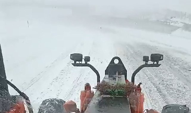 Tendürek Geçidi tipi nedeniyle trafiğe kapatıldı