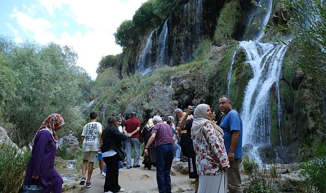 Turizm geliri geçen yılın aynı çeyreğine göre yüzde 13,1 arttı