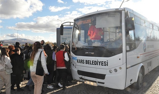 Üniversite öğrencilerinin servis sorunu çözüldü