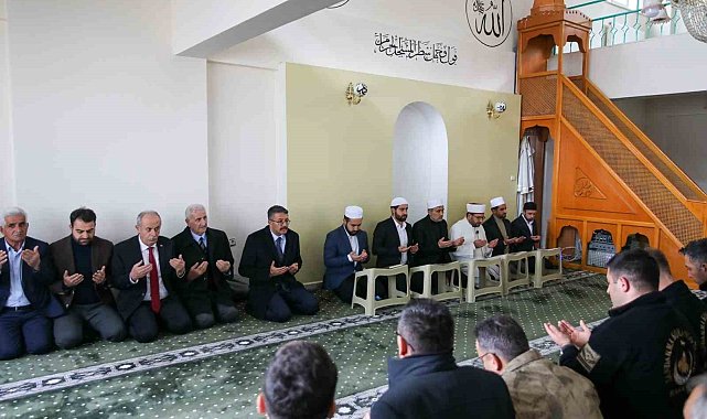 Vali Çelik, Şehit Korkmaz'ın mevlit programına katıldı