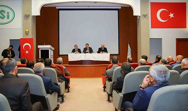 Vali Mustafa Çiftçi, muhtarlarla buluştu