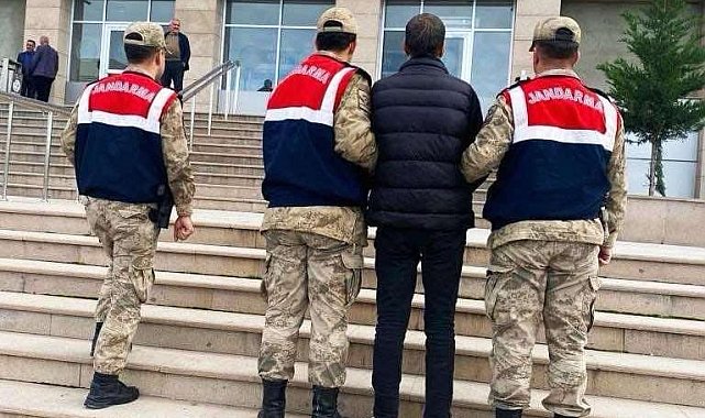 Van'da jandarma kamu düzeninin sağlanmasına yönelik çalışmalarını aralıksız sürdürüyor
