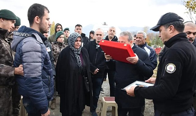 Vefat eden polis son yolculuğuna uğurlandı