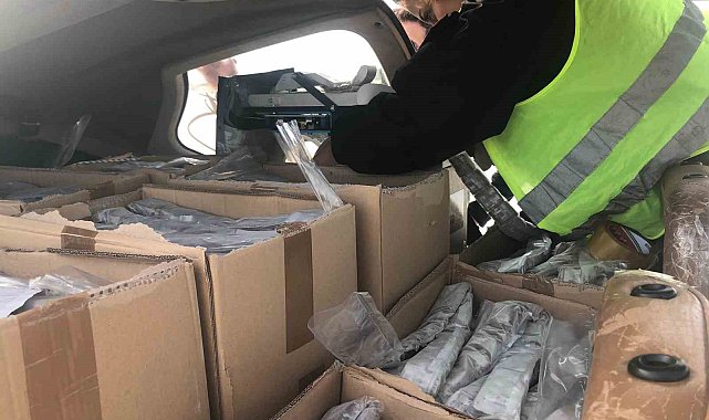 Yaban hayvanları için kuduza karşı havadan aşılı yem bırakıldı