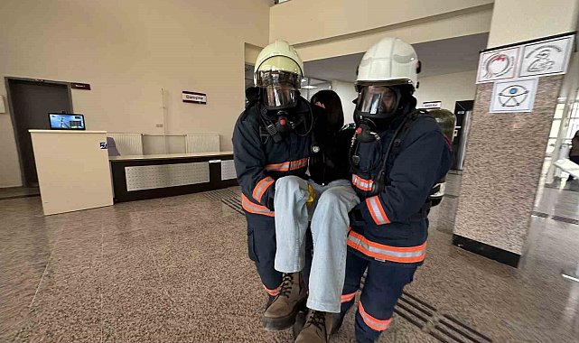 Yüksekova Devlet Hastanesinde deprem tatbikatı