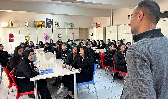 Yüksekovalı öğrenciler dolandırıcılığa karşı bilgilendirildi