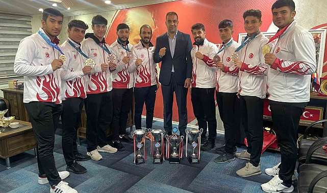 Yurdagül şampiyon sporcuları ağırladı