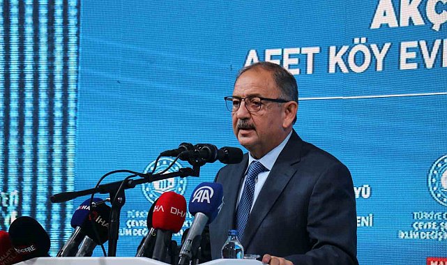Afet Köy Evleri hak sahiplerine teslim edilmeye başlandı