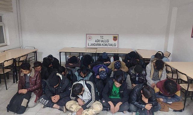 Ağrı'da 24 Afgan göçmen yakalandı