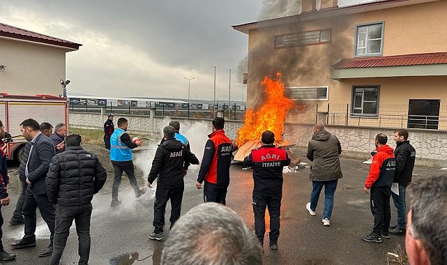 Ağrı'da AFAD liderliğinde deprem tahliye ve yangın tatbikatları başarıyla gerçekleştirildi