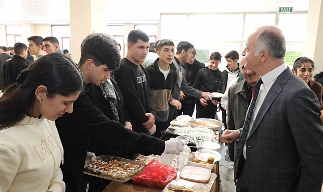 Ağrı'da Gazzelilere yardım panayırı