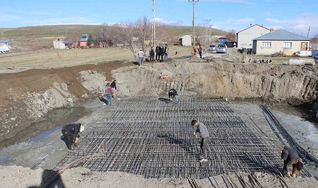 Ağrı'da köy yolları ve eğitim yatırımları tamamlandı