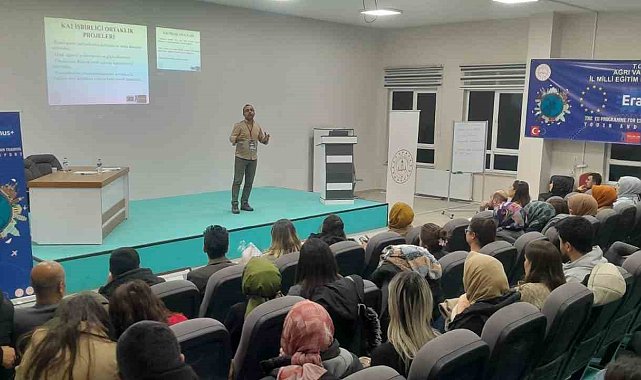Ağrı'da öğretmenlere proje yazma eğitimi