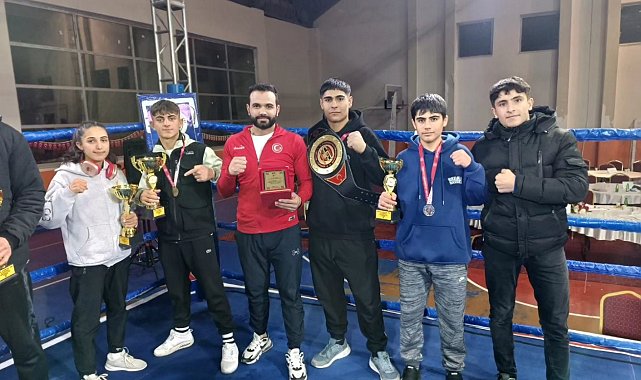 Ağrılı sporcular Muay Thai'de başarıya doymadı