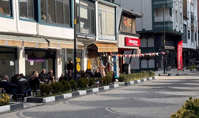 Aralık ayında güneşli havanın tadını çıkardılar