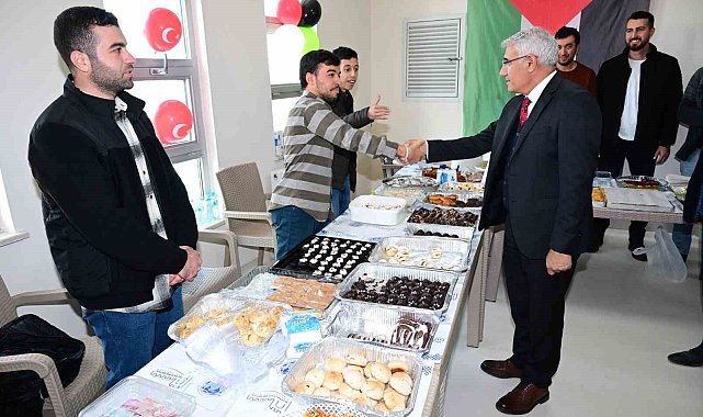 Başkan Güder, Engelsiz Yaşam Merkezi'ndeki etkinliğe katıldı