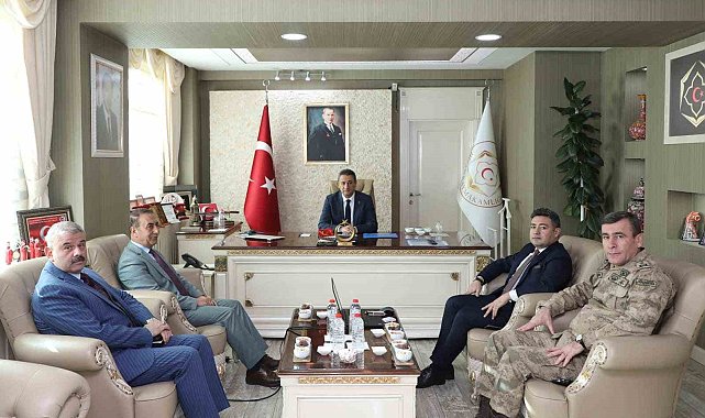 Bitlis Valisi Erol Karaömeroğlu'ndan Hizan'a ziyaret