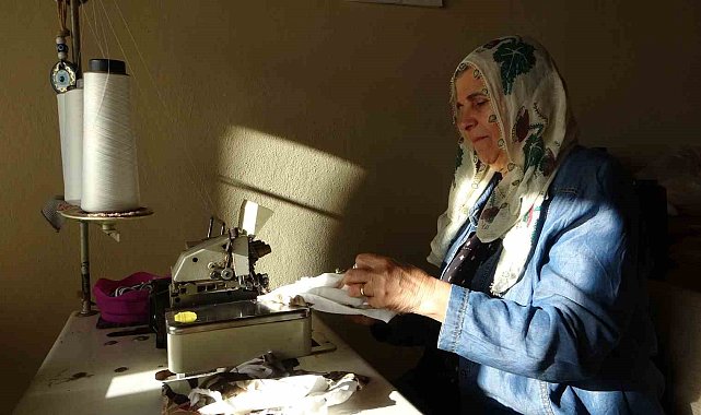 Dikiş makinesinin başında geçen 60 yıl