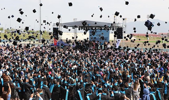 EBYÜ küresel arenada gururlandırıyor