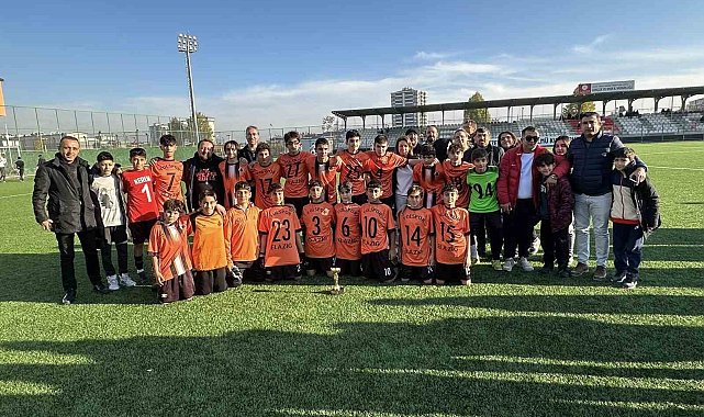 Elazığ U14 Ligi'nde şampiyon Yolspor