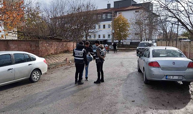 Elazığ'da okul önlerinde denetim
