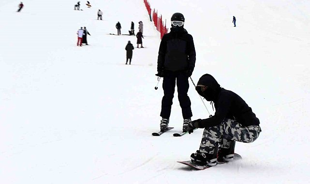 Ergan'da hafta sonu kayak heyecanı