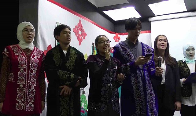 Erzurum'da Kazak öğrenciler kültür ve geleneklerini tanıttı