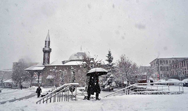 Erzurum'da okullara 1 günlük kar tatili