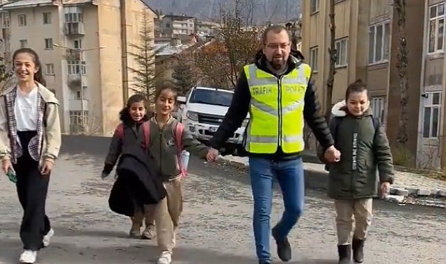 Hakkari polisinden okul tedbiri
