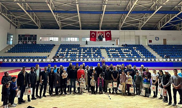 Hakkari'de masa tenisi turnuvası düzenledi