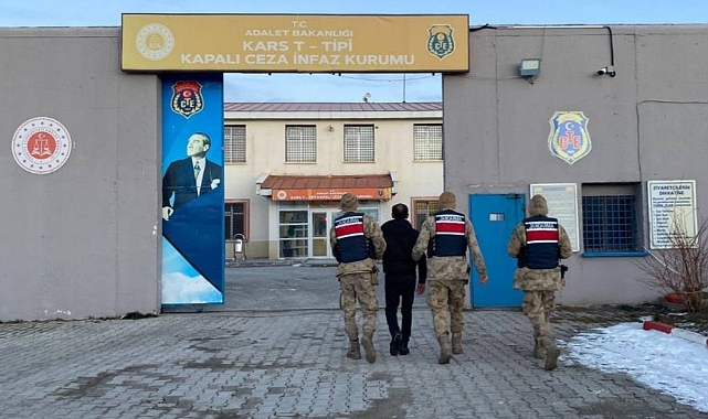 Kars'ta 11 yıl hapis cezasıyla aranan kişi yakalandı