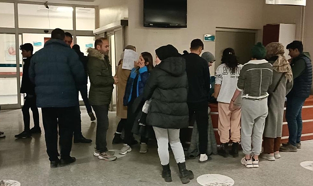 Kars'ta gıda zehirlenmesi şüphesiyle 80 öğrenci hastaneye başvurdu