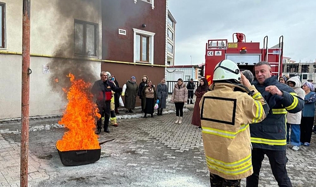 Kars'ta itfaiyeden yangın eğitimi ve tatbikatı