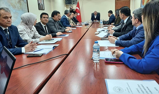 Kars'ta Kadına Şiddetle Mücadele toplantısı yapıldı
