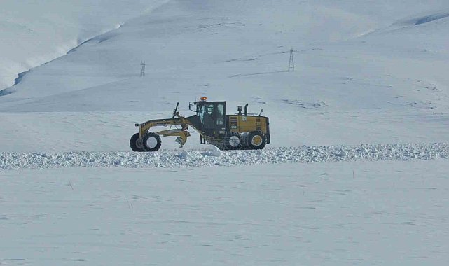 Kars'ta 33 köy yolu ulaşıma kapandı