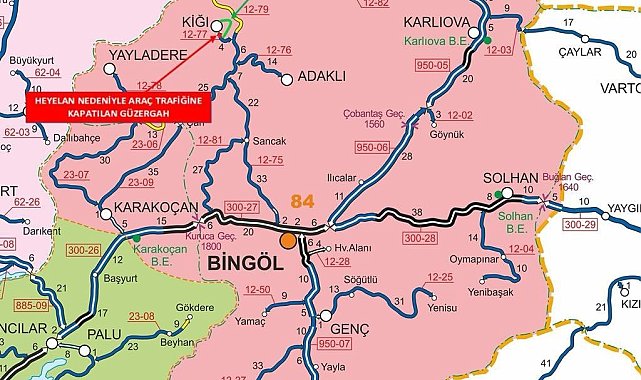 Kiğı yolu heyelan nedeni ile trafiğe kapandı