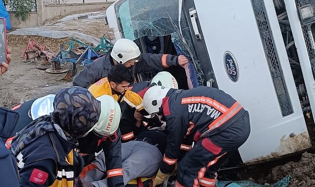 Kontrolden çıkan kamyon devrildi: 1 yaralı