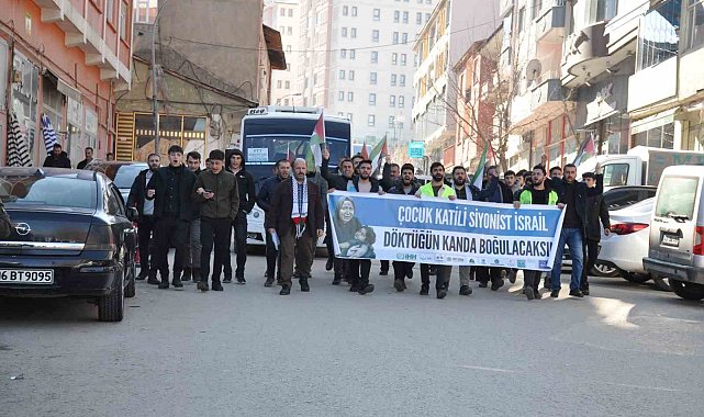 Muş'ta düzenlenen yürüyüşte İsrail protesto edildi