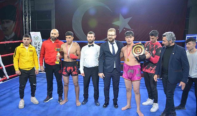 Muş'ta şehitler anısına Uluslararası Muay Thai Müsabakaları düzenlendi