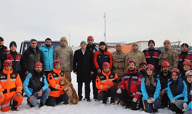 Sarıkamış Kayak Merkezi'nde nefes kesen tatbikat