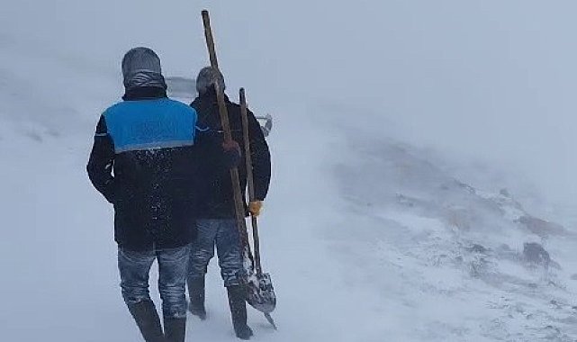 Soğuk ve fırtınalı havada ekiplerden hummalı çalışma