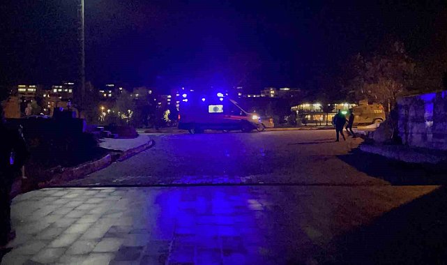 Tatvan'da 18 yaşındaki genç intihar etti