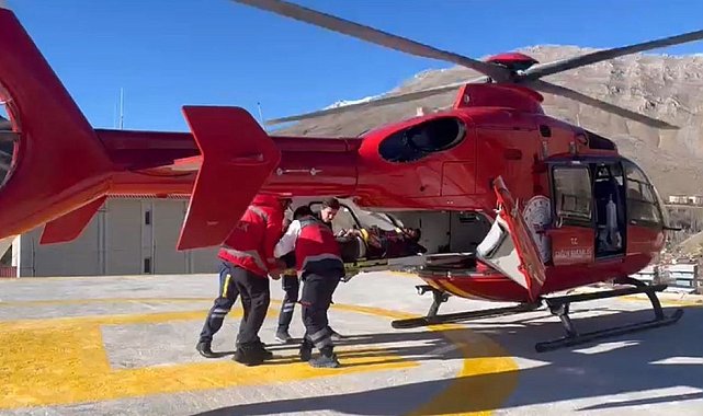 Trafik kazasında yaralanan şahıs için ambulans helikopter havalandı