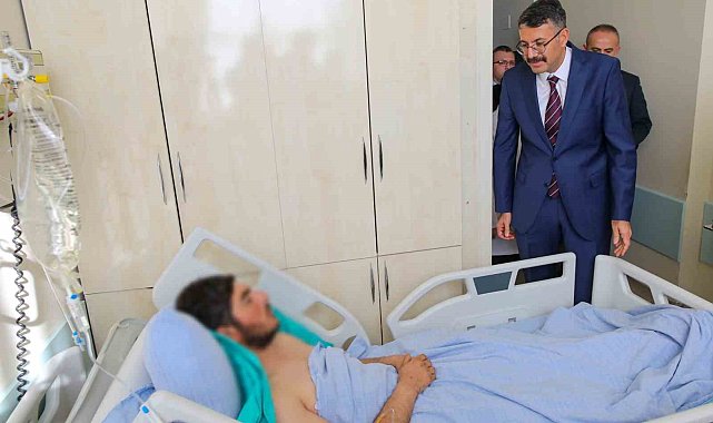 Vali Çelik yaralı askerleri ziyaret etti