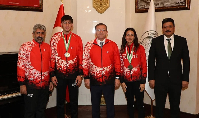 Vali Polat, başarılı sporcuları kutladı