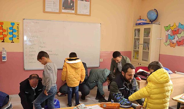 VEDAŞ'tan öğrencilere kışlık hediye