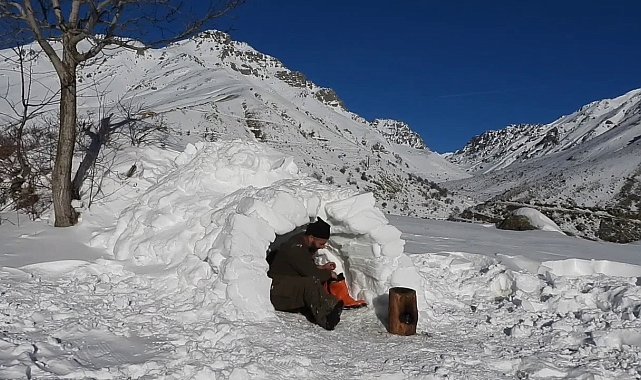 'Dağların Oğlu' kışı igloda geçiriyor