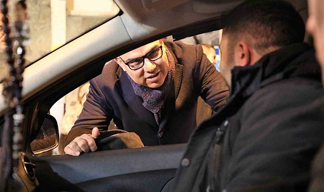 Ağrı Valisi Koç çalışan personelin ve vatandaşların yeni yılını kutladı