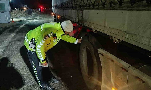 Ağrı'da kış lastiği denetimi yapıldı